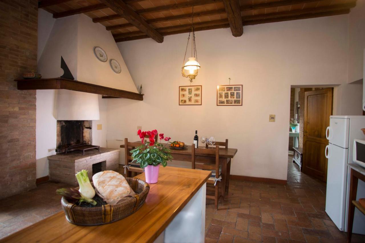 Agriturismo Poggiarellino - מונטלצ'ינו מראה חיצוני תמונה